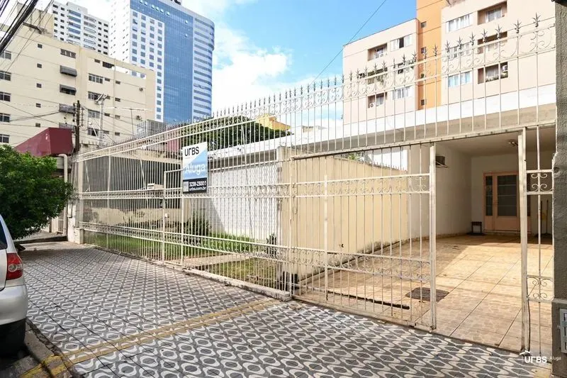 Casa residencial]]