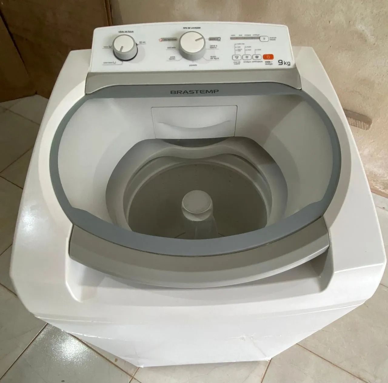 Maquina de Lavar Brastemp 9KG Bem Novinha FAÇO ENTREGA ACEITO CARTÃO 