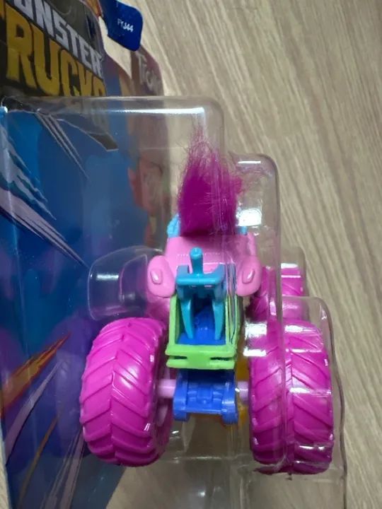 Hot Wheels Monster Trucks Trolls Poppy - Foto 3