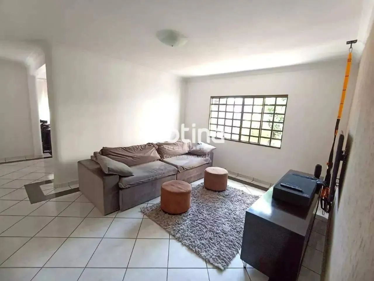 Casa para alugar, 3 quartos, Umuarama - Uberlândia/MG - Rotina Imobiliária - Foto 4