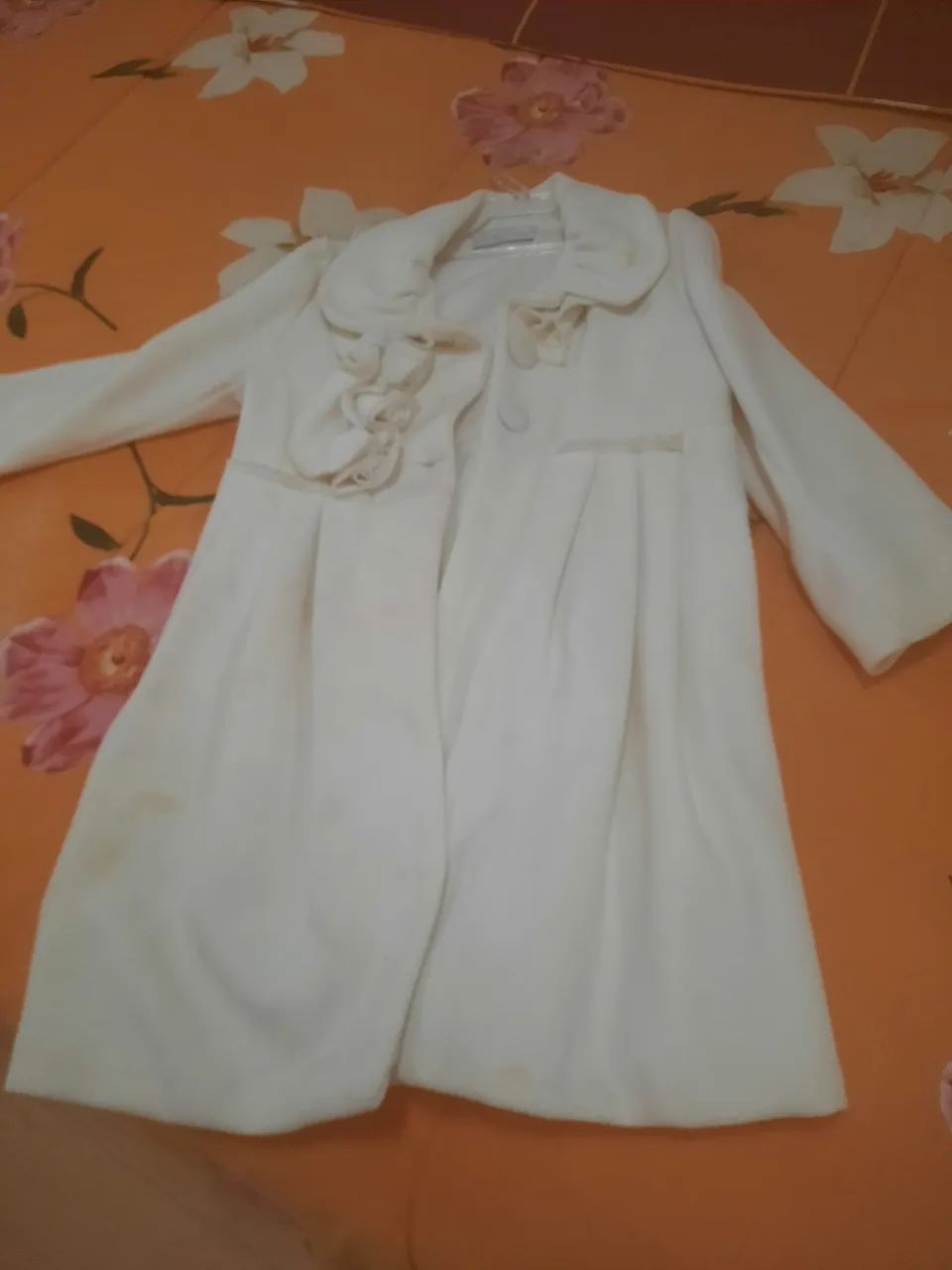 Casaco bege para menina