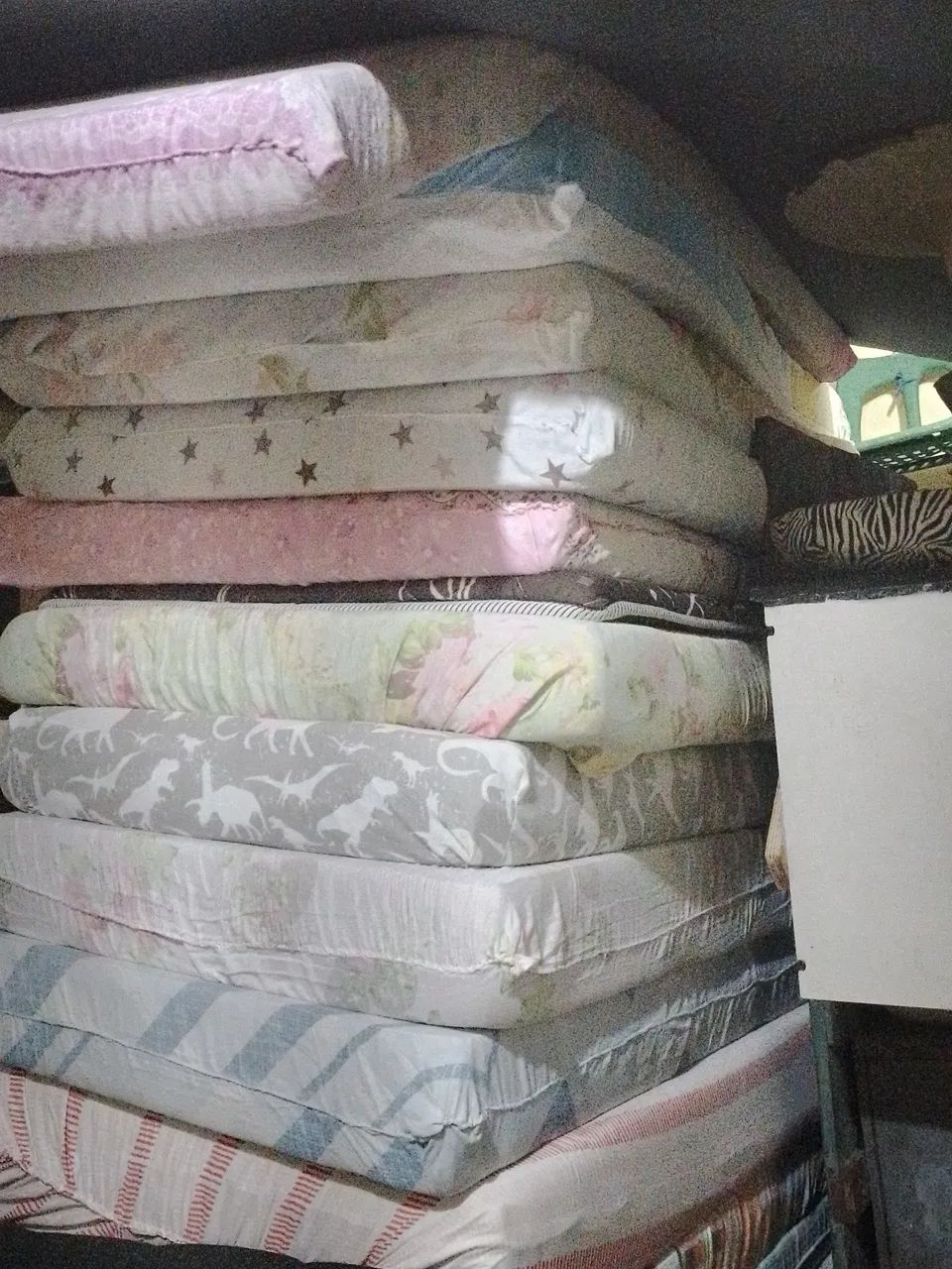 Colchão de solteiro   85$ cada unidade  - Foto 2
