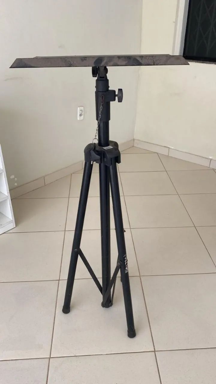 Suporte (TRIPÉ EM AÇO) VECTOR de Projetor