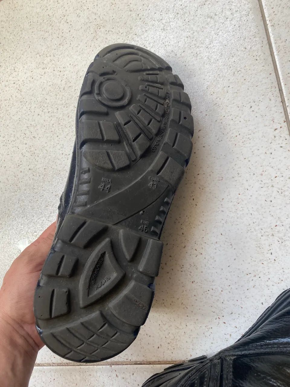 Bota EPI usada 64292688749698123