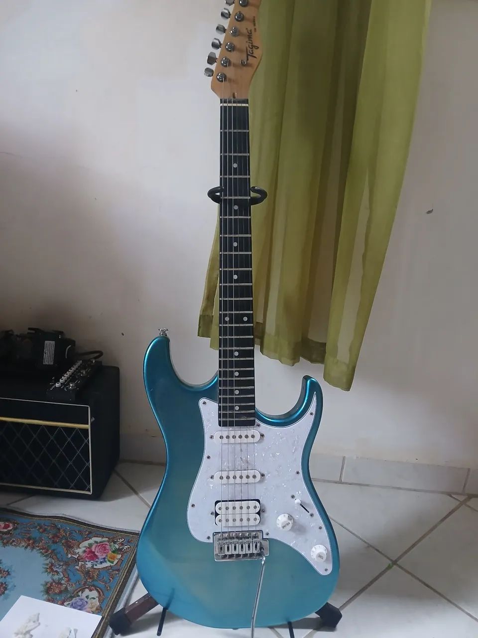 Vendo Guitarra tagima 520 cubo e pedaleira