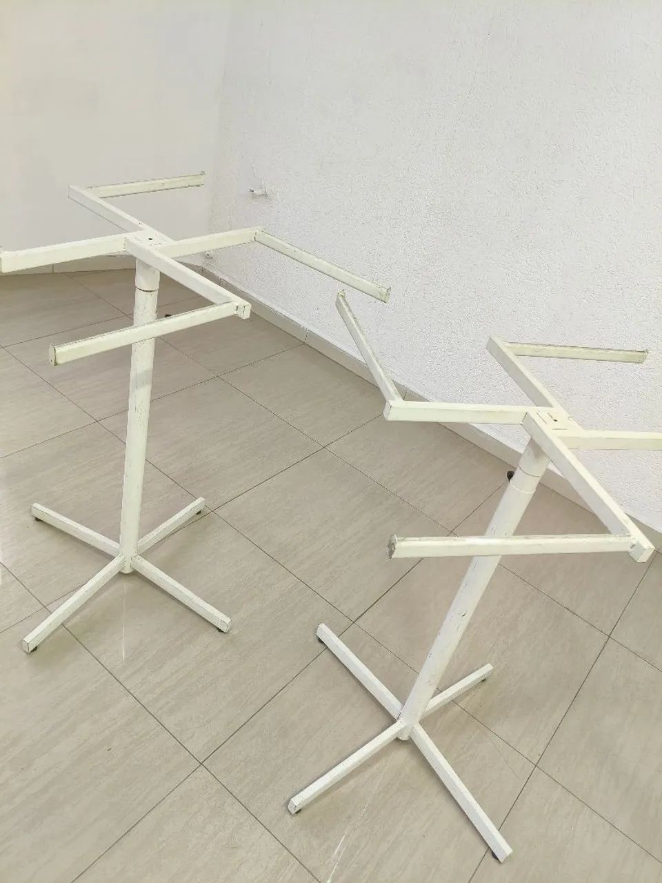 Arara de Roupa Giratória 