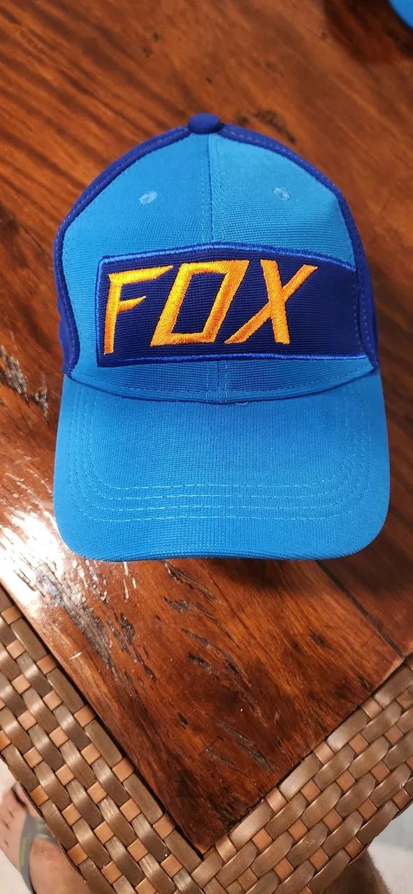 Boné Fox Racing com ajuste elástico