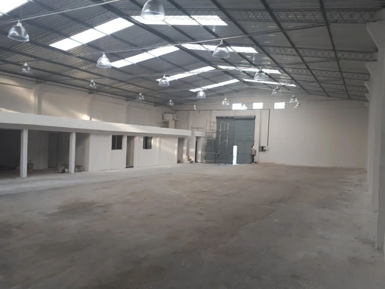 Alugo Galpão 748mt2 - Foto 5