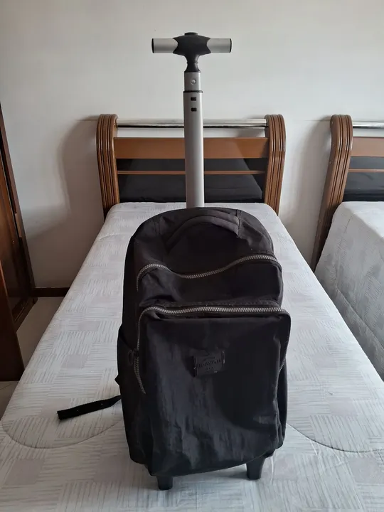 Mochila de rodinhas para escola UP4YOU.