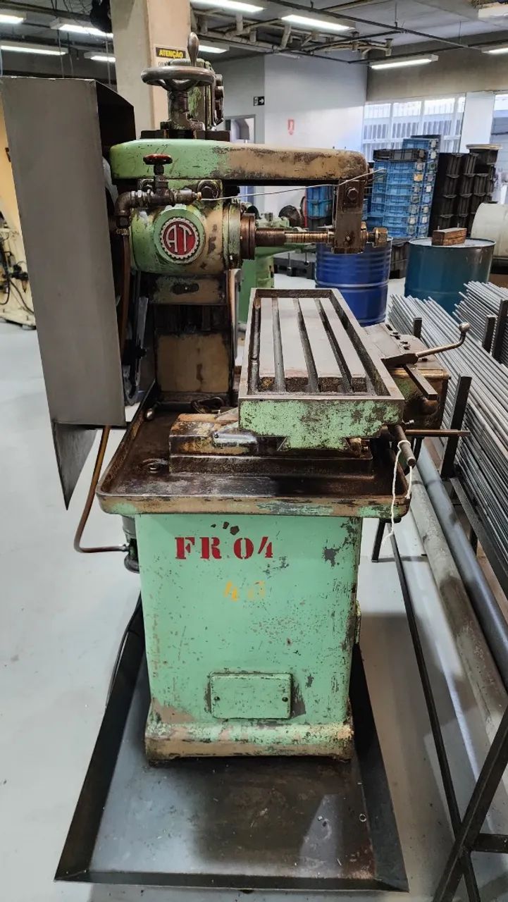 FRESADORA HIDRAULICA DE PRODUÇÃO