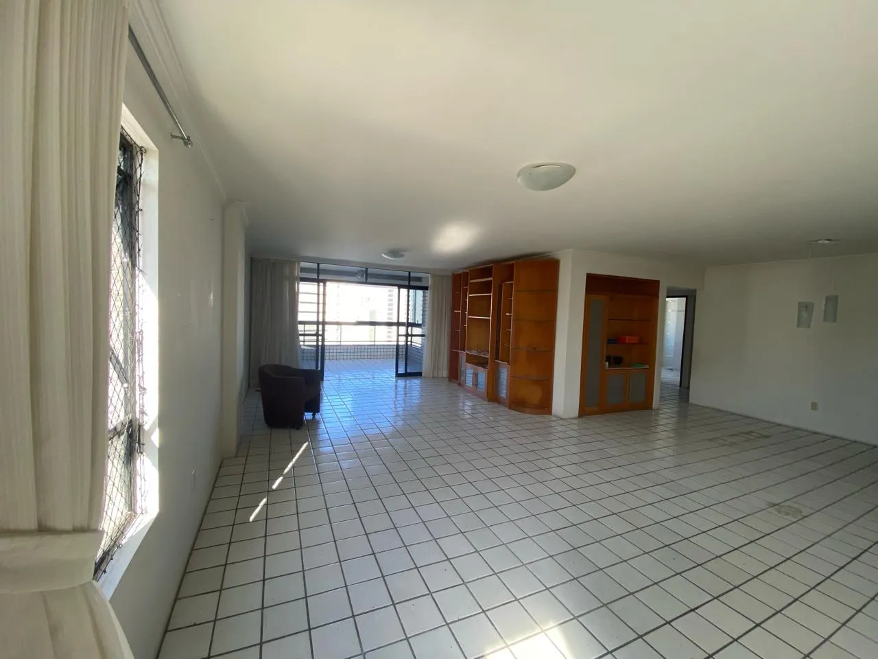 Apartamento para venda possui 226 m com 5 quartos em Parnamirim - Recife - PE