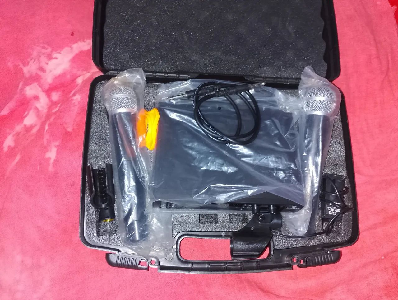 Microfone sem fio tudo certinho e meses de uso - Foto 2