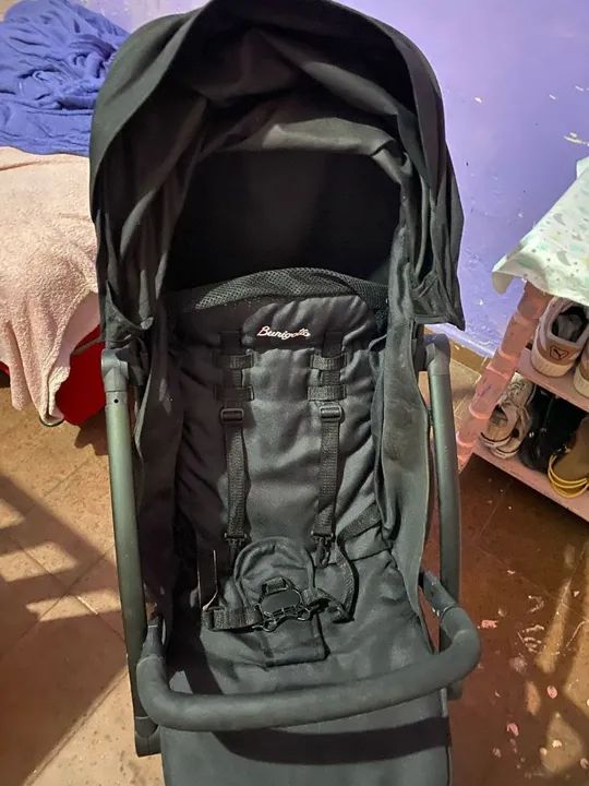 Carrinho de Bebê Burigotto preto 