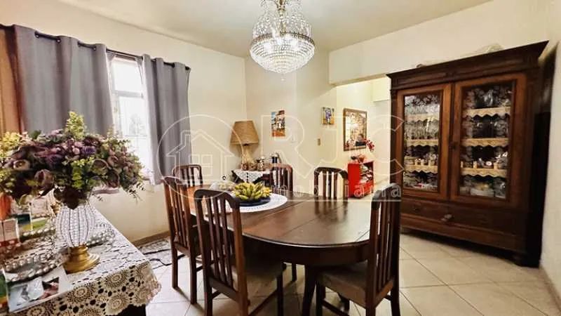 Casa de 252 metros quadrados no bairro Tijuca com 5 quartos - Foto 4