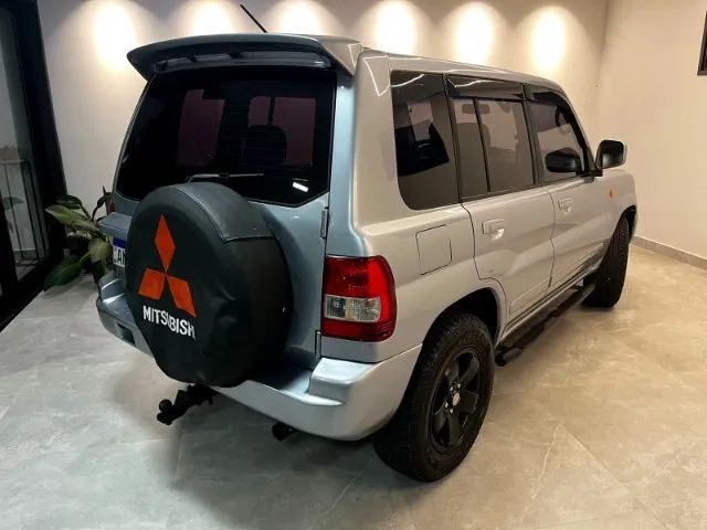 Mitsubishi Pajero TR4 4x4 automática, excelente estado - Foto 3