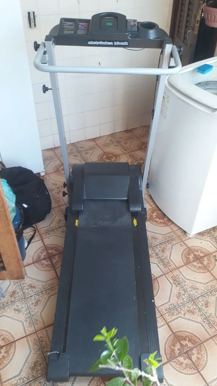 Esteira Eletrônica bivolt - Academia em Casa!