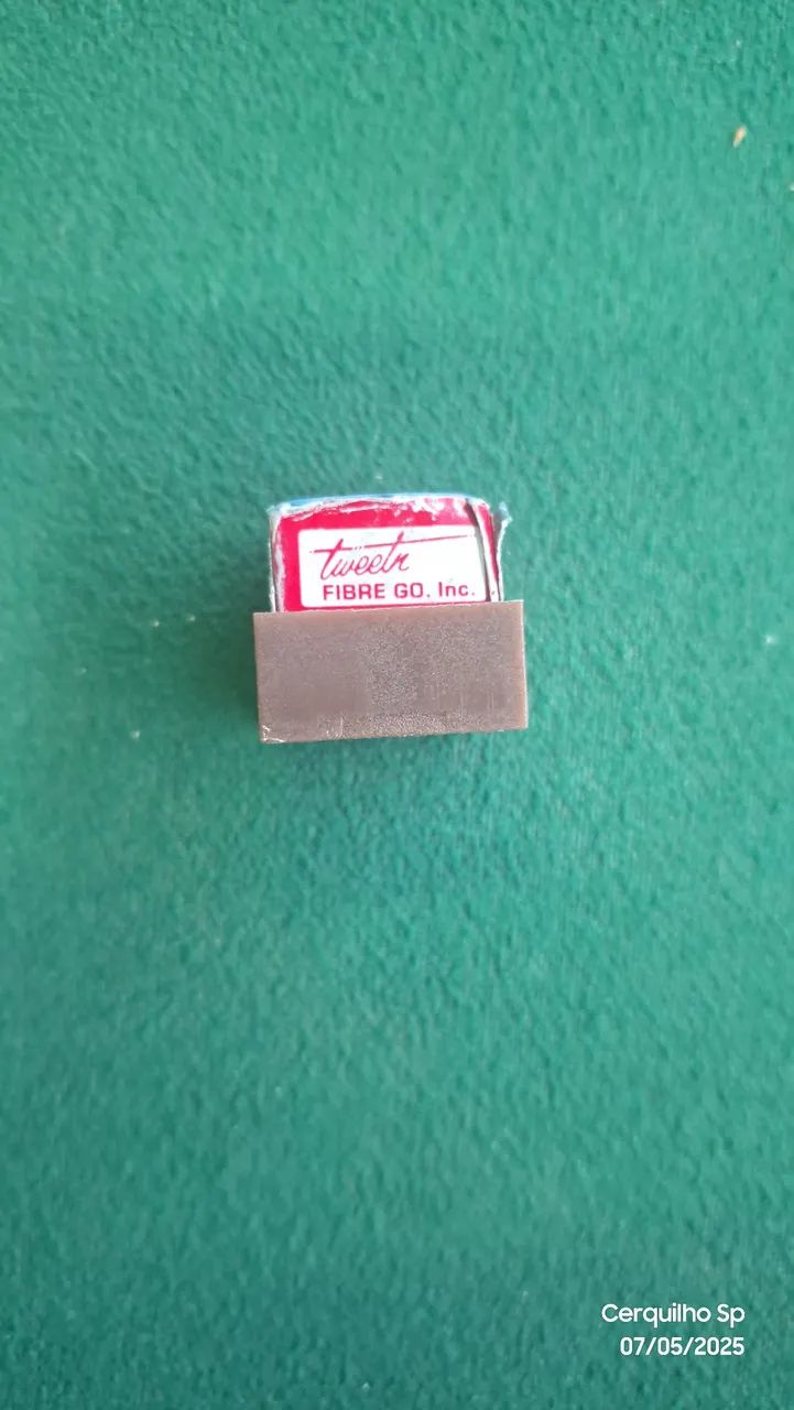 Porta giz de sinuca em couro com imã  - Foto 2