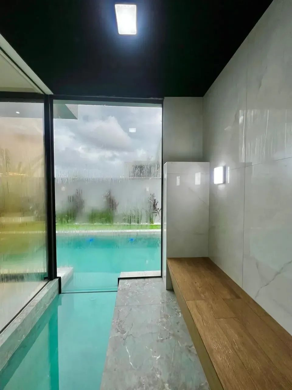 Casa de Luxo na Cidade Alpha Ceará  4 Suítes, Piscina, Sauna e Energia Solar - Foto 7