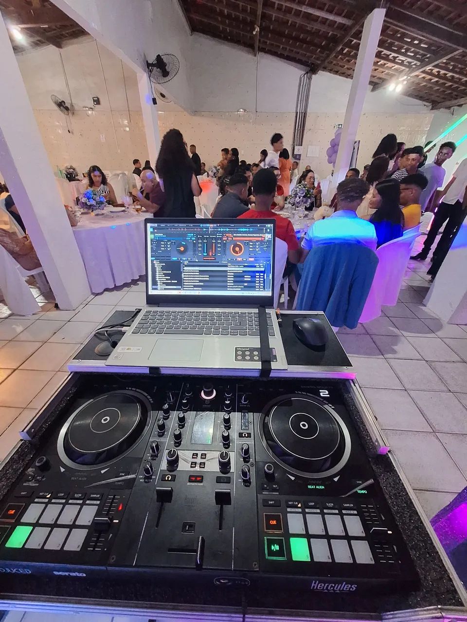 SONORIZAÇÃO PARA SEU EVENTO, DJ E BANDAS - Foto 3