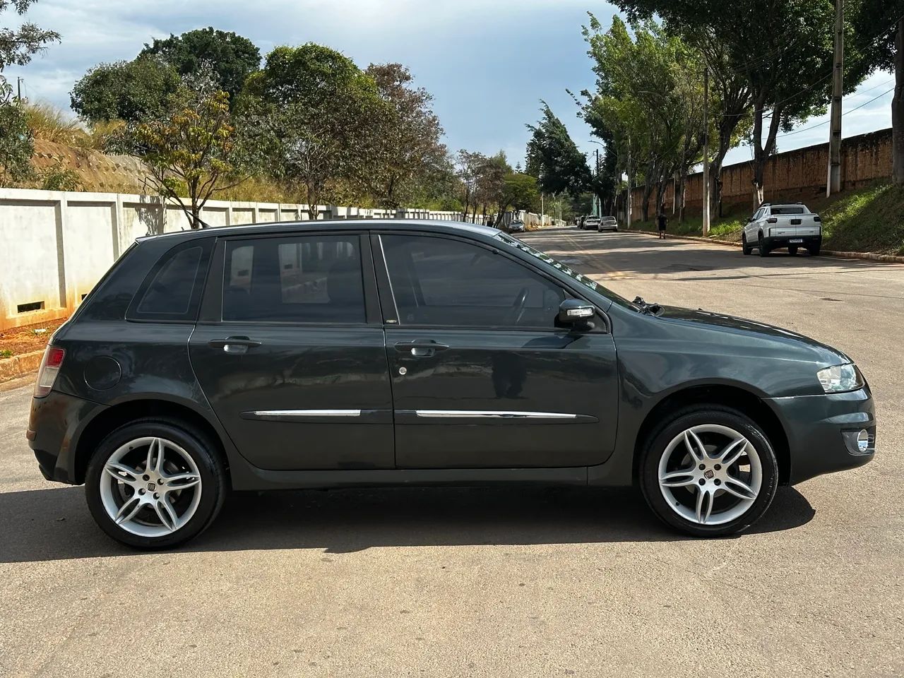 Fiat Stilo Dualogic 1.8 Flex 8V 5P 2010 - Foto 2