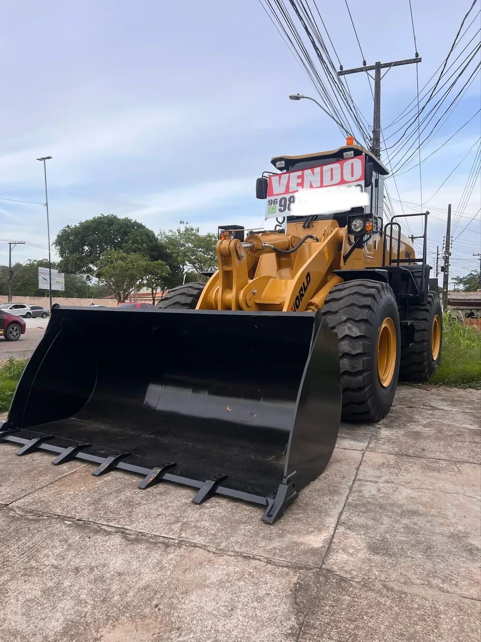 PÁ CARREGADEIRA NOVA.