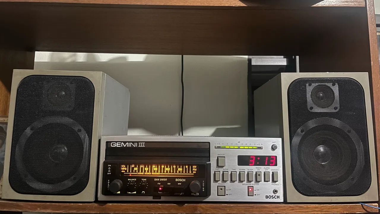 Conjunto Rádio antigo Bosch Gemini 3 com caixas originais e Rádio