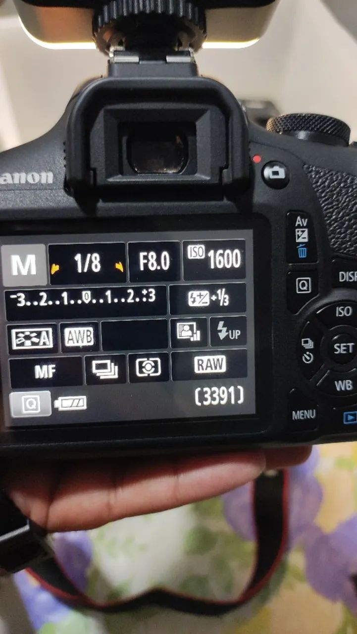 CAMERA DIGITAL CANON T7 - Foto 3