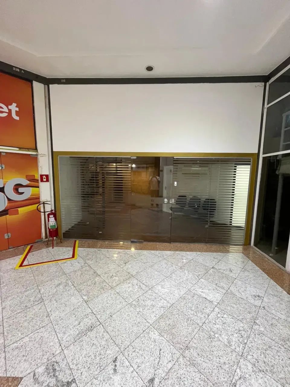 Apartamento para aluguel possui 69 metros quadrados com 2 quartos