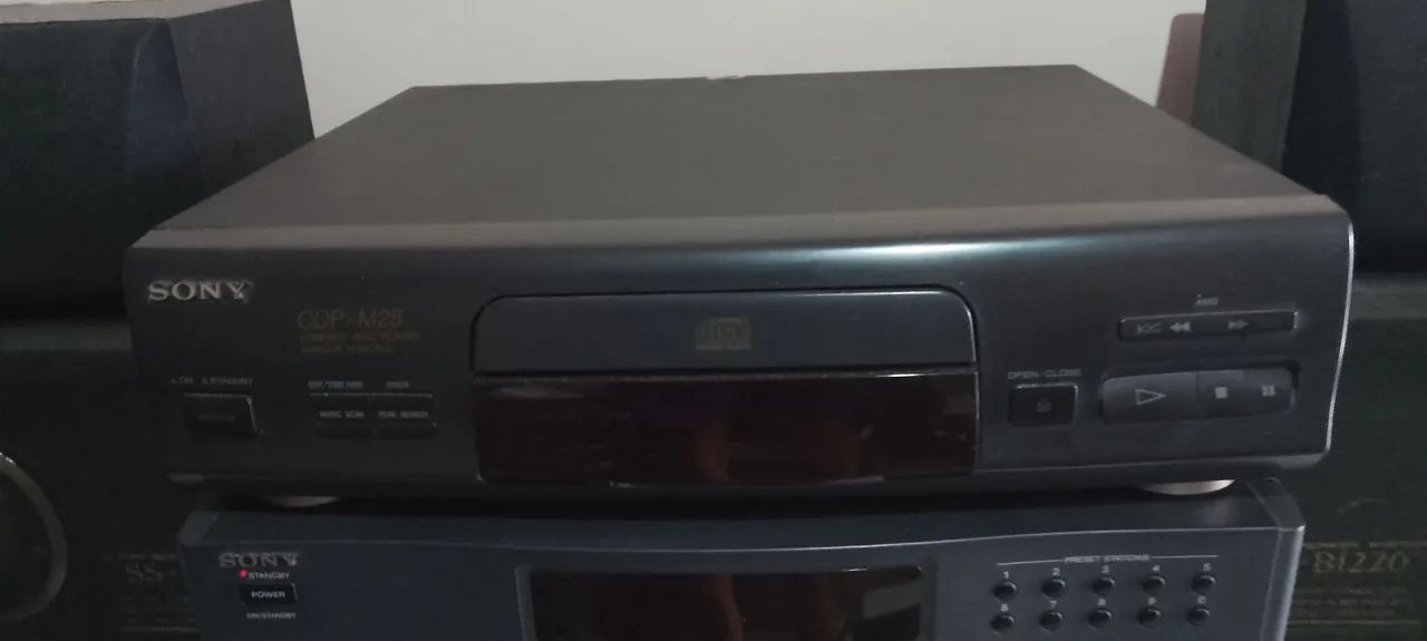 CD PLAYER SONY CDP-M28