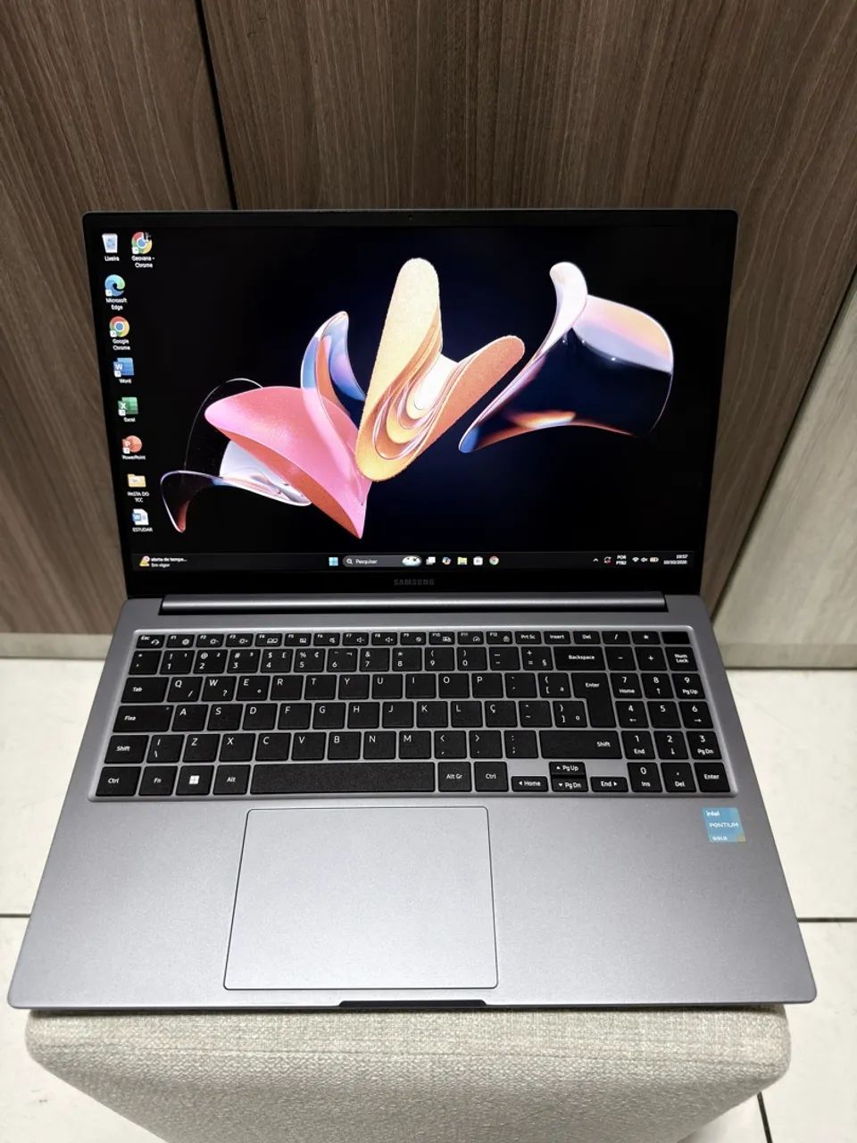Notebook Samsung Book 4  - Foto 3