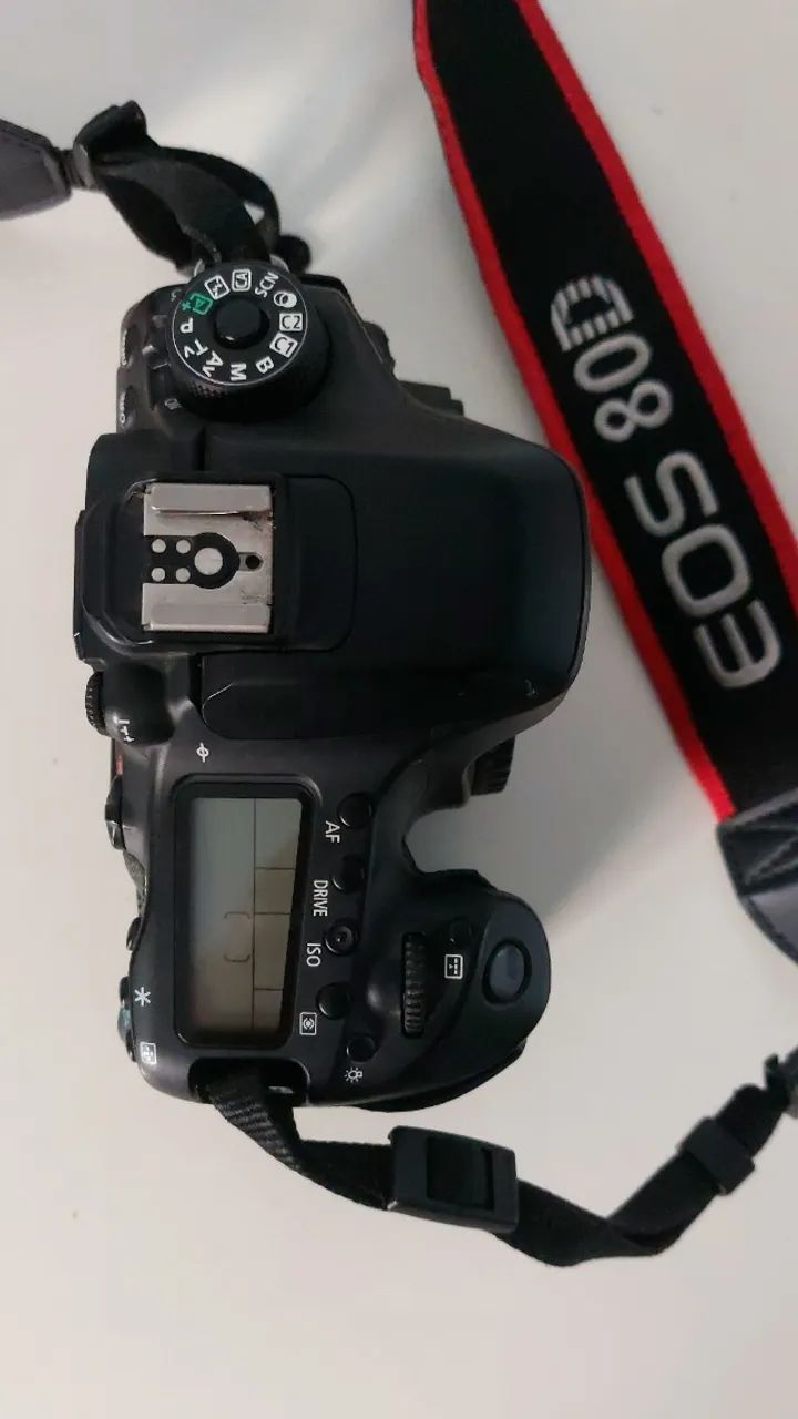 Câmera Canon 80D com 75k cliques  - Foto 3