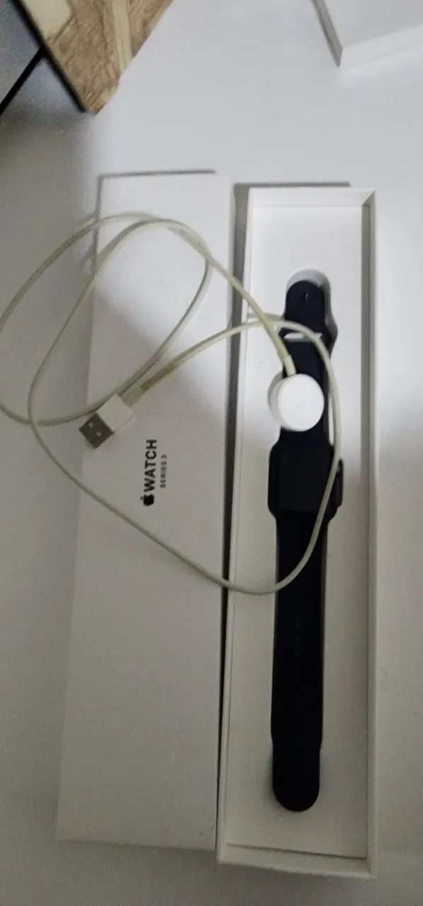 Apple Watch 3 38mm na caixa 