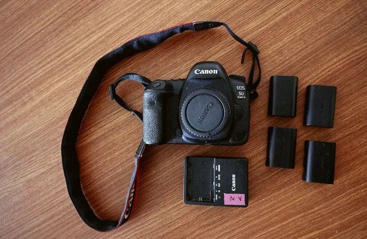 Camera Canon 5D Mark IV - Foto 2