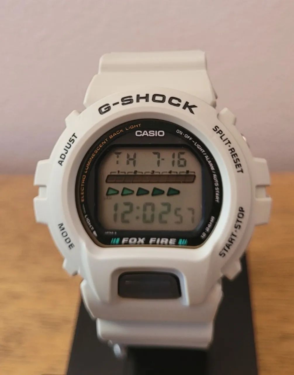 Relógio DW-6630B