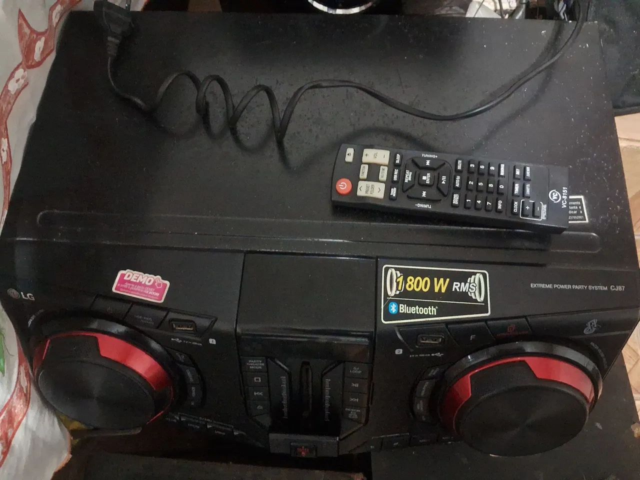 LG CJ 87