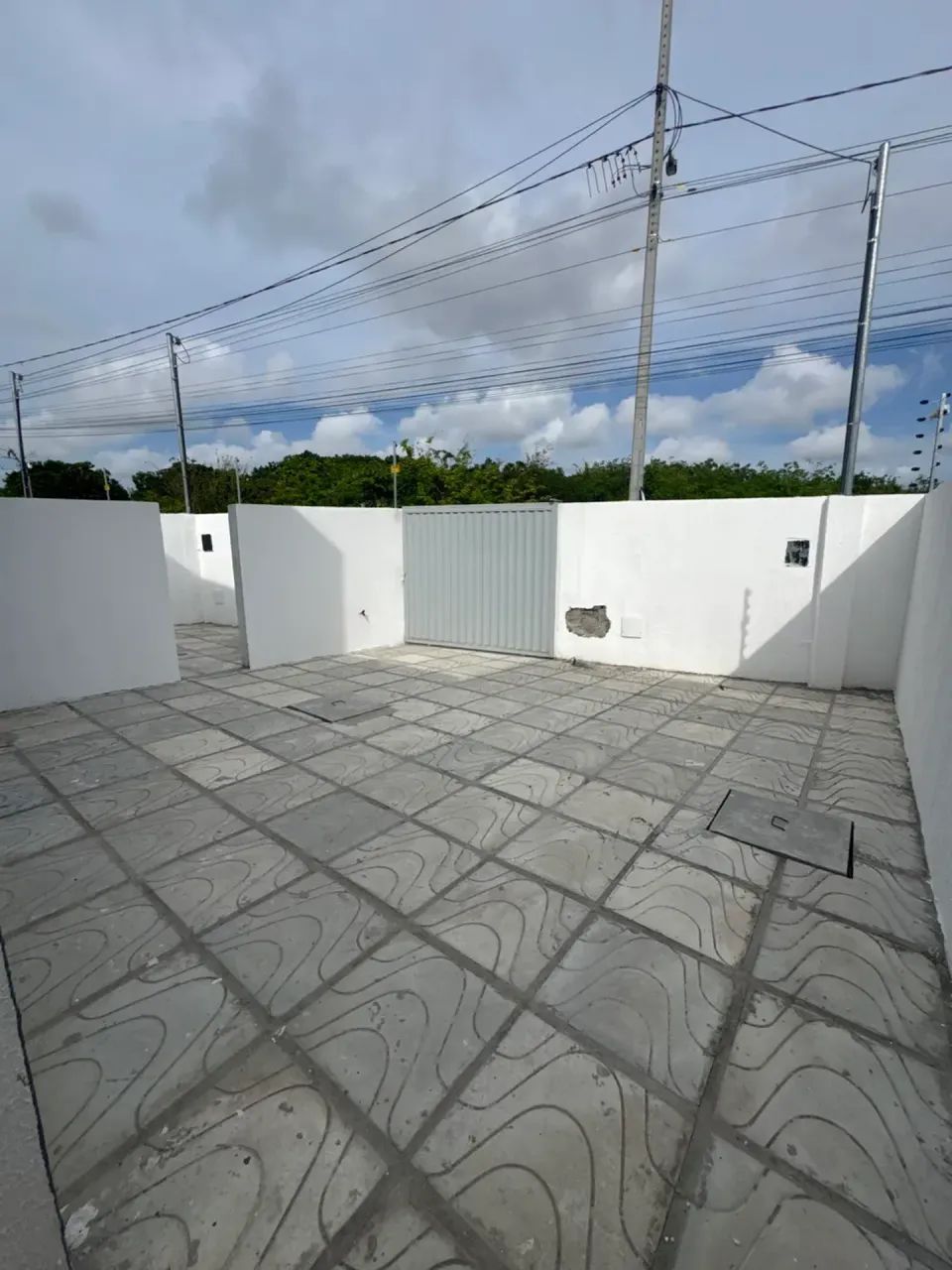 Clau/ casa com área gigante. - Foto 2
