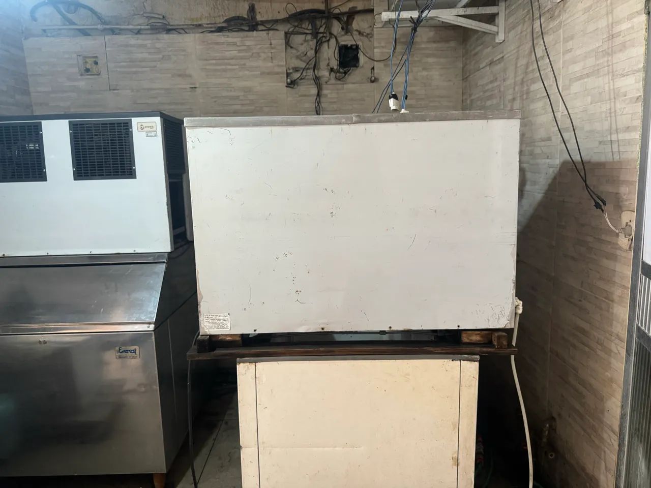 Vendo 4 máquinas de gelo Everest 150a - Foto 2