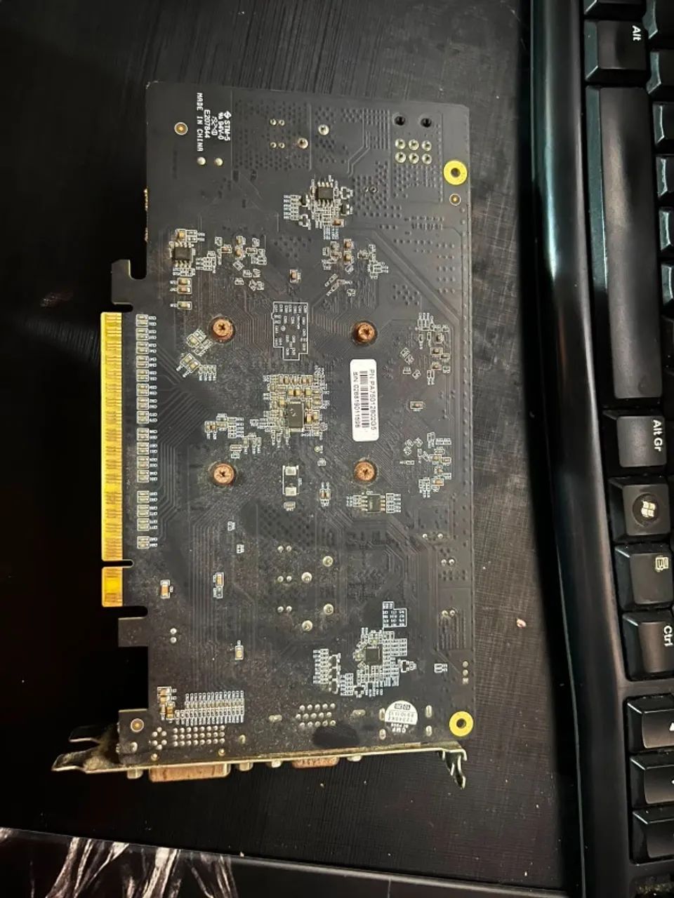 Gtx 750 ti 2gb pcyes - Foto 2