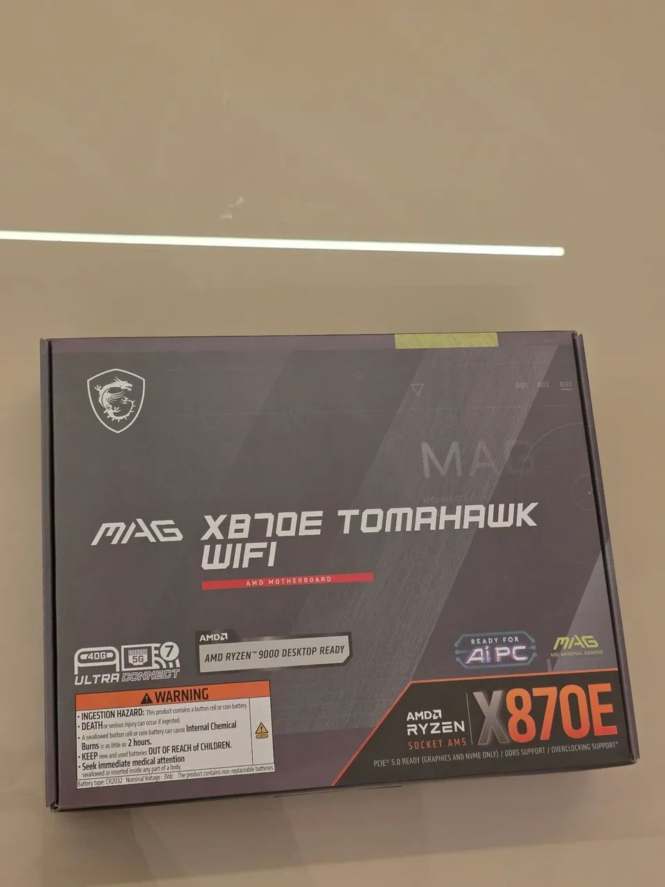 Kit Msi X870e Tomahawk wifi muito nova + Ryzen 9 9950x 