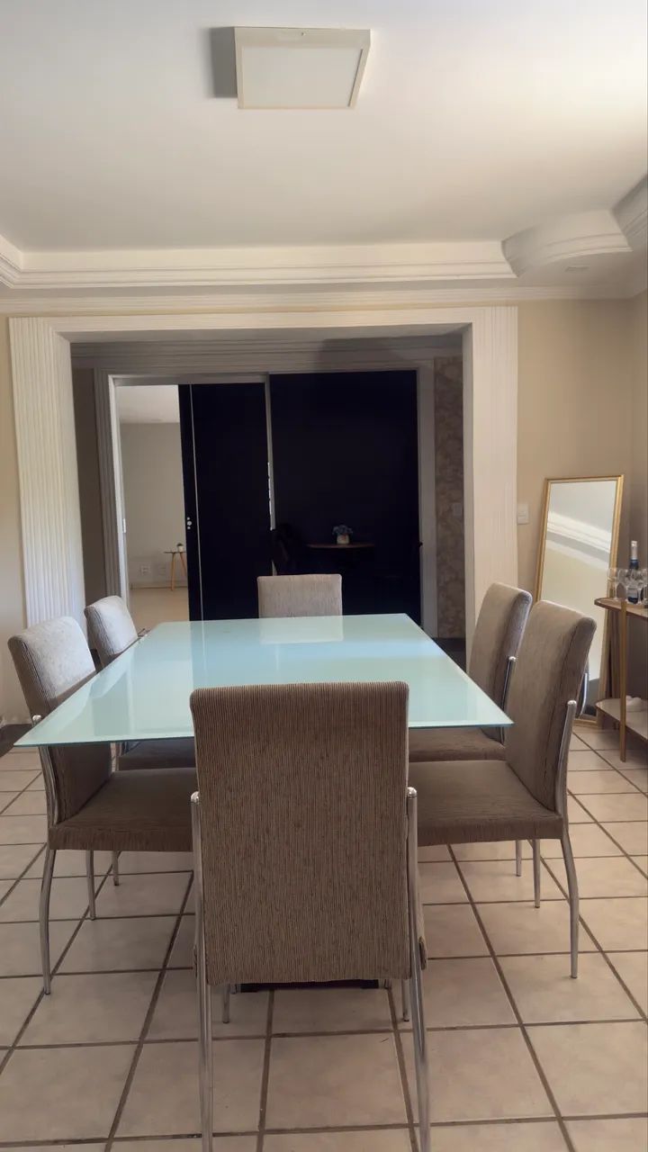 Mesa de jantar 6 cadeiras 
