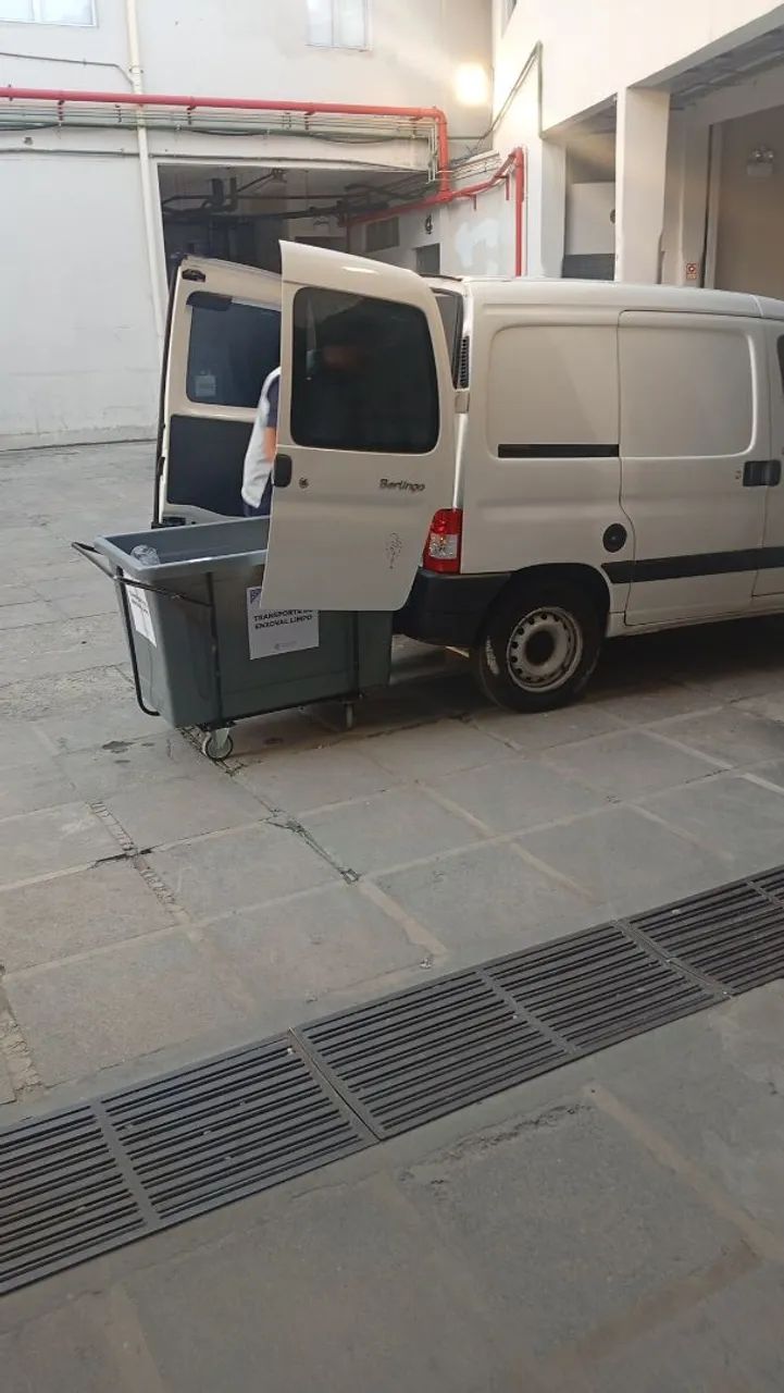 Fretes , mudanças, coleta ,