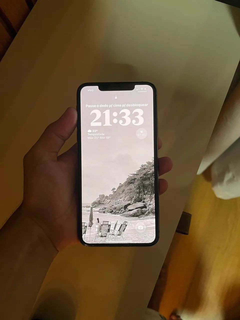 ? iPhone 11 Pro Max 256GB Gold ?