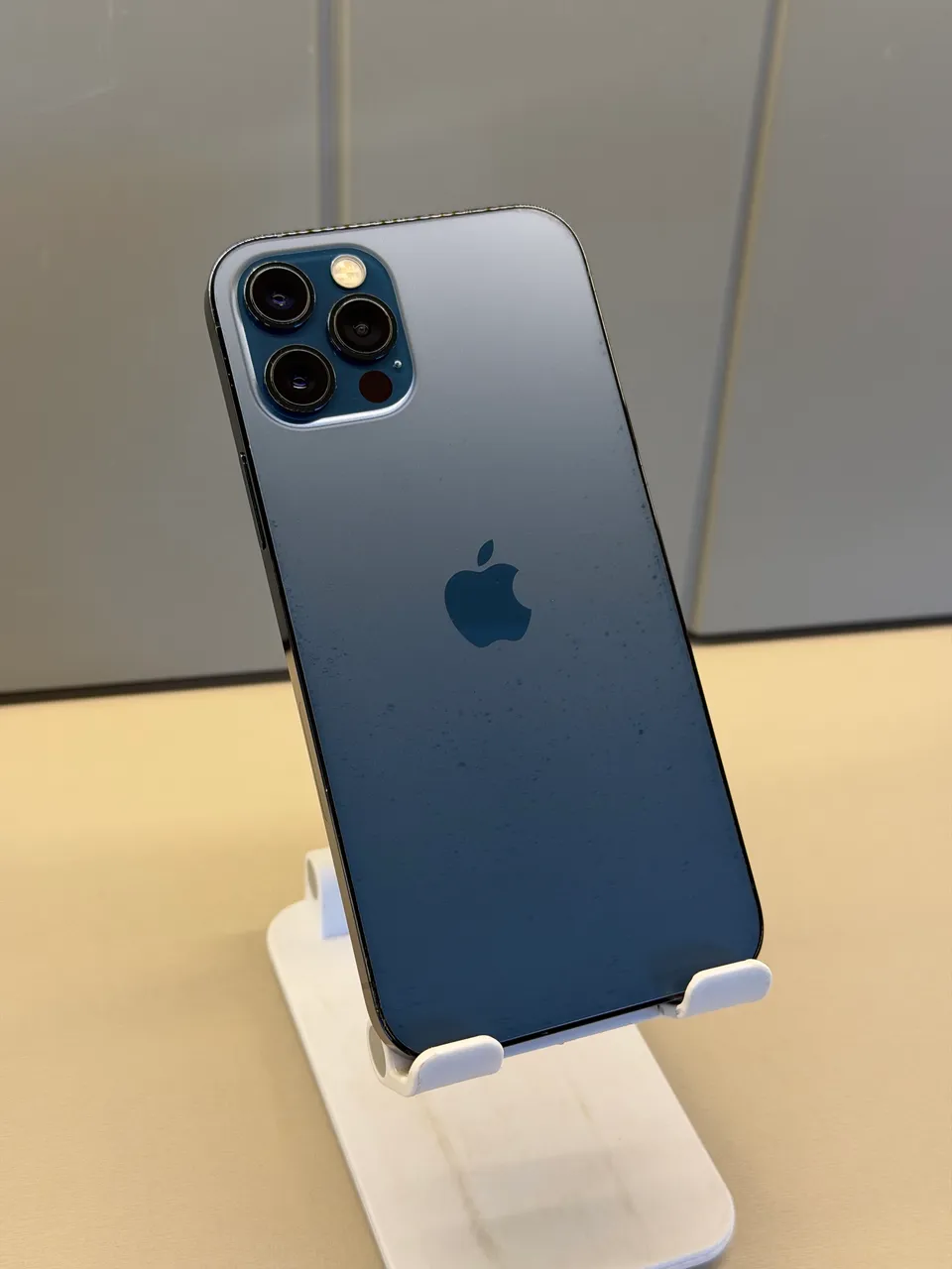 IPHONE 12 PRO MAX AZUL 128GB - 90 DIAS DE GARANTIA - Celulares e