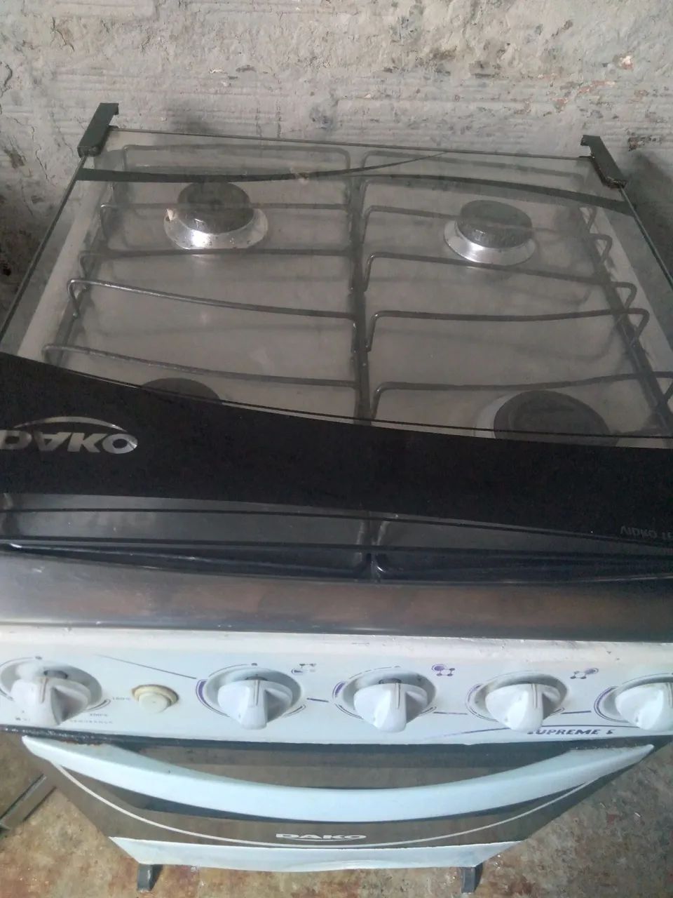 Fogao  dako   altomatico  funciona tudo forno e bcs e acende no eletrico - Foto 5