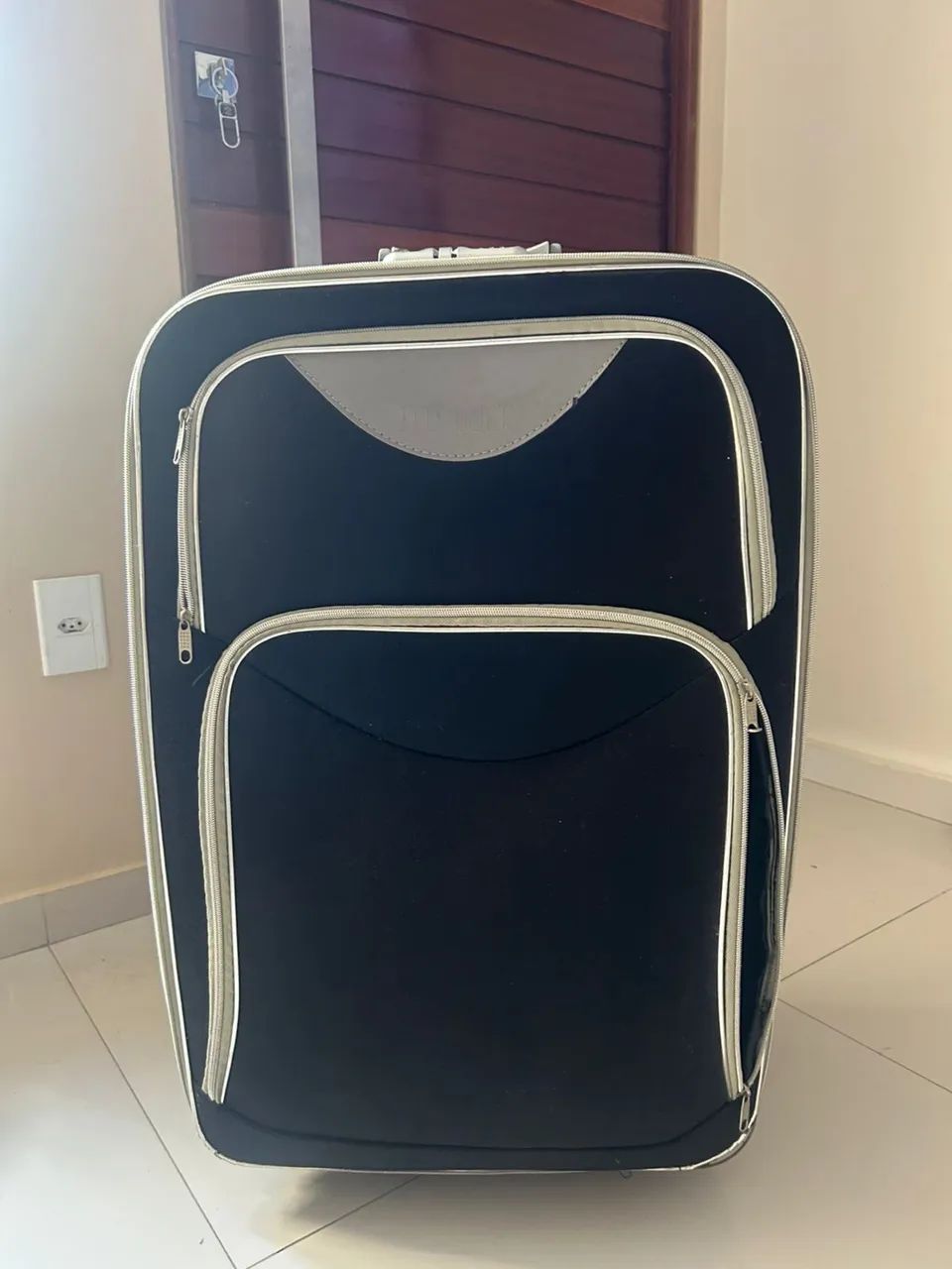 VENDO MALA DE VIAGEM TAMANHO GRANDE 