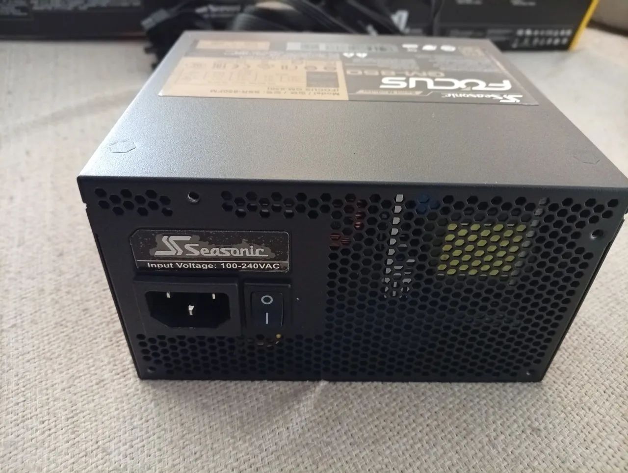 Fonte Seasonic GM-850 850Watts 80 Plus Gold  - Foto 2