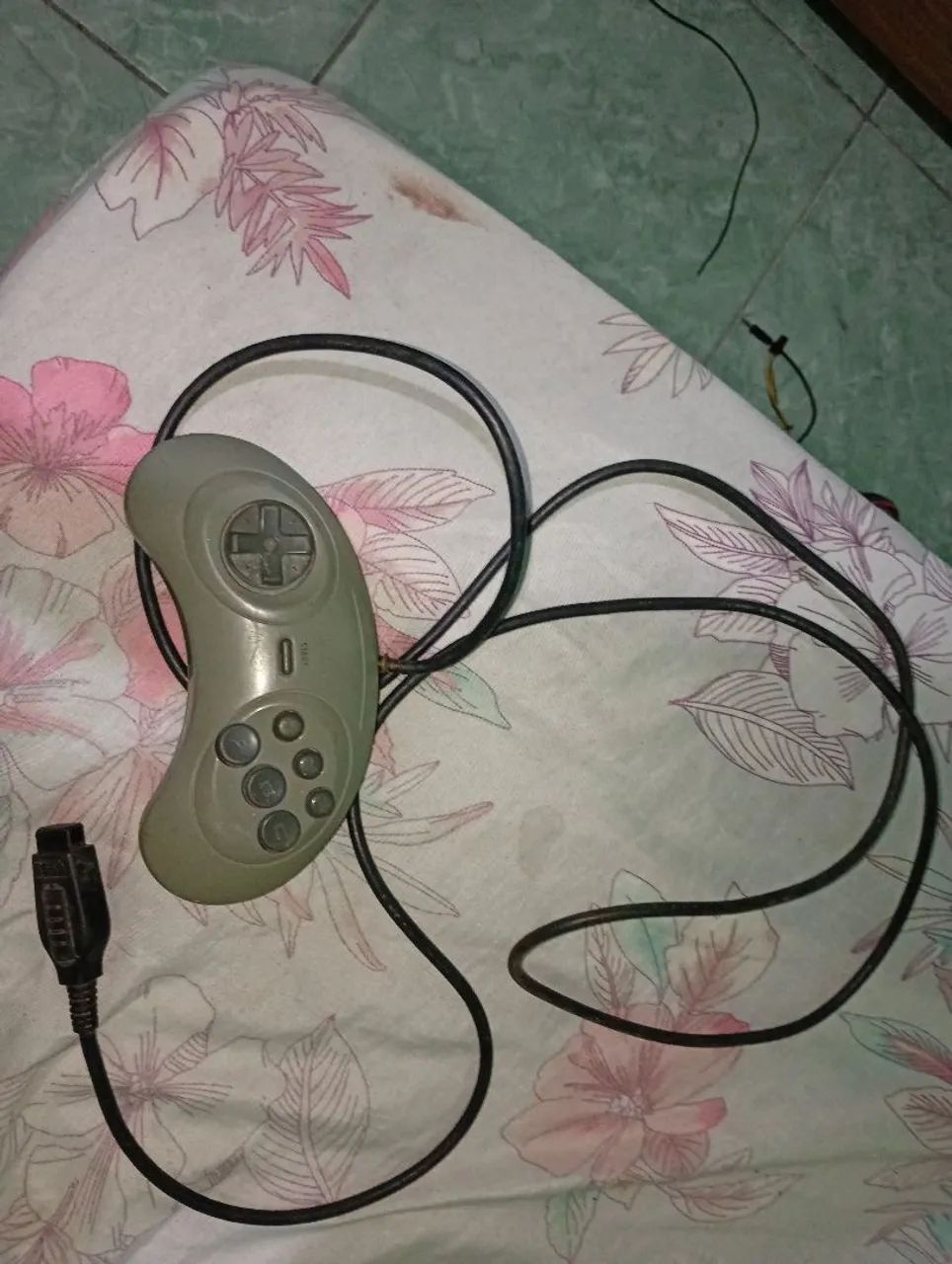 Controle original de mega drive - Foto 2