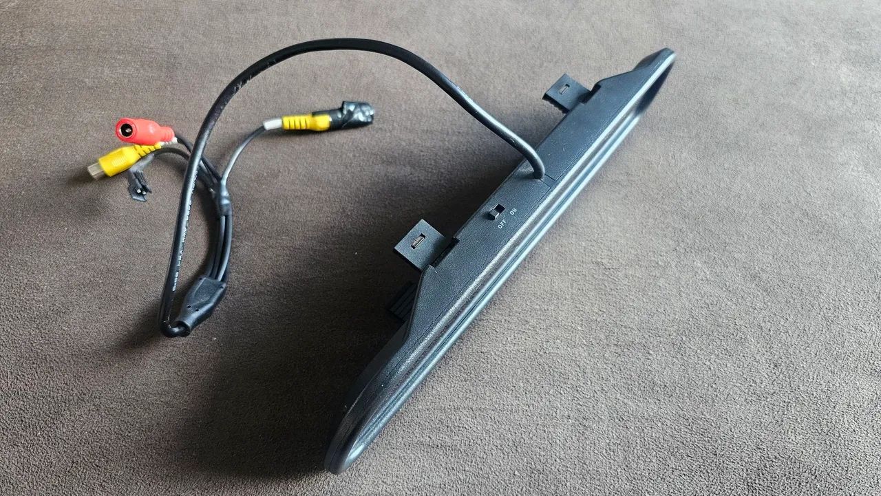 Vende-se retrovisor com visão e guia pra ré - Foto 3