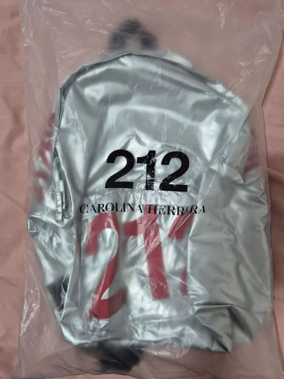 Mochila Prata 212 Carolina Herrera - Foto 4