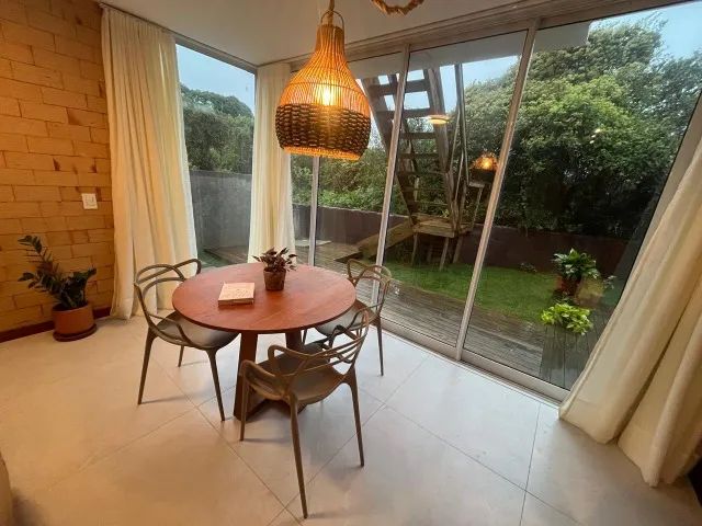Apartamento rústico térreo com jardim com aquele charme de casa.   - Foto 3